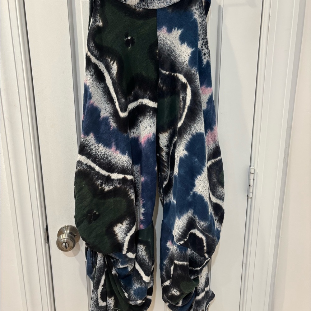 One teaspoon pants size small NWT